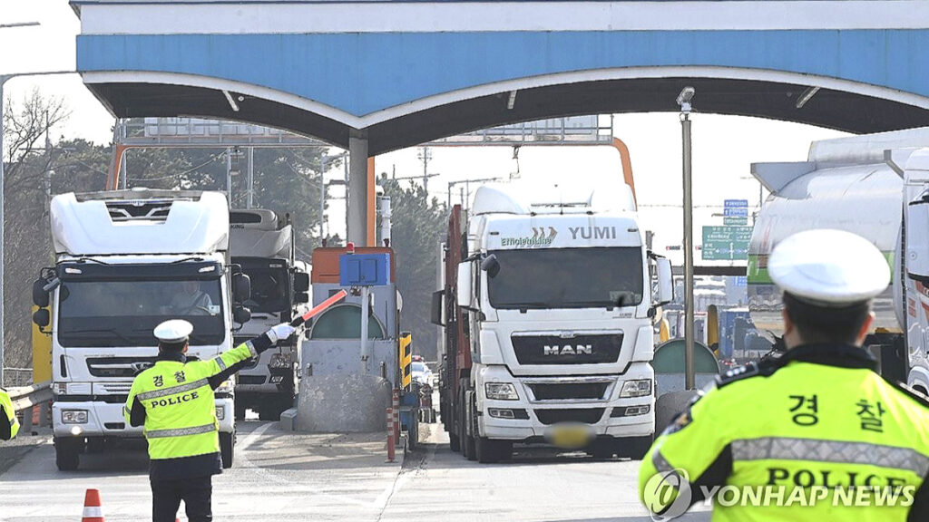 freight-truck-illegal-operation-joint-crackdown-fine-300 (4)