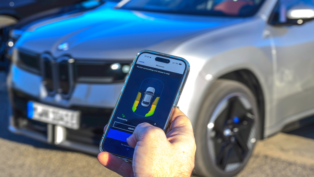 hankook-tire-bmw-new-ix3-ion-evo-suv-supply (1)