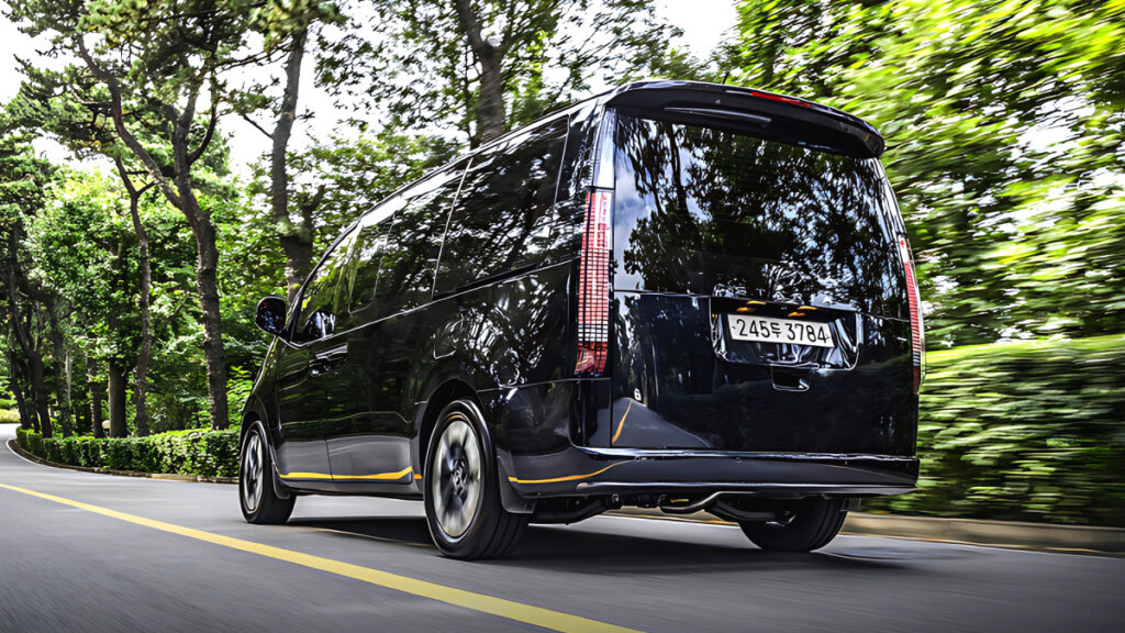 hyundai-staria-spring-promotion-360-million-won-discount (7)