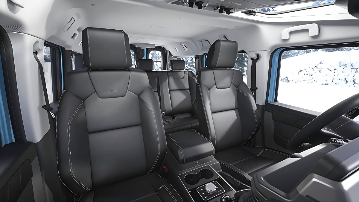 ineos-grenadier-9-to-9-at-your-door-test-drive-campaign (1)