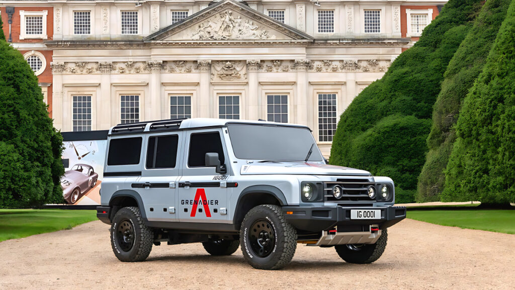 ineos-grenadier-9-to-9-at-your-door-test-drive-campaign (2)