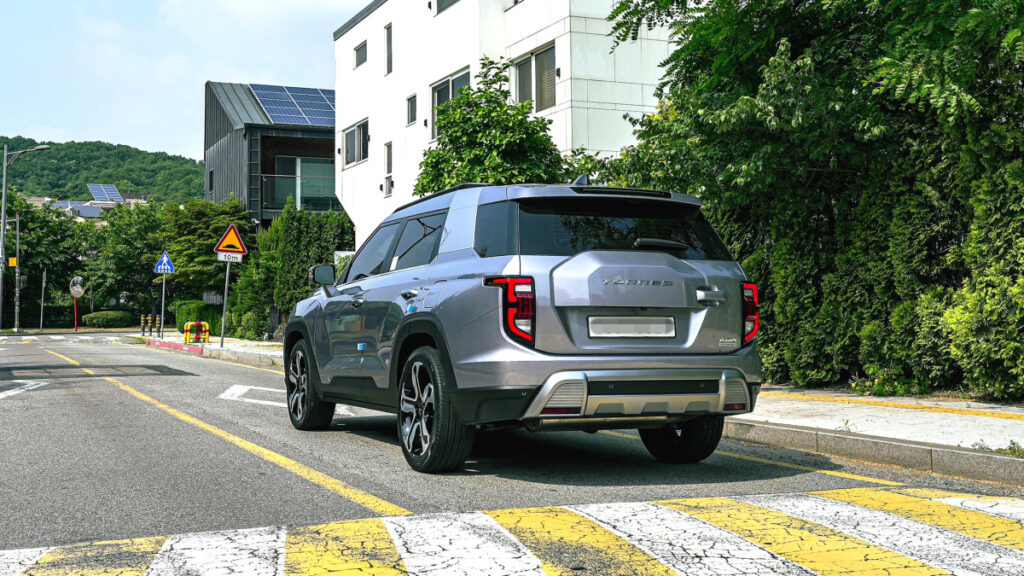 kgm-torres-hybrid-price-fuel-economy-review (6)