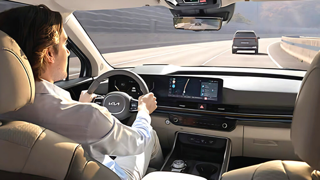 kia-carnival-us-news-best-minivan-families-2026 (1)