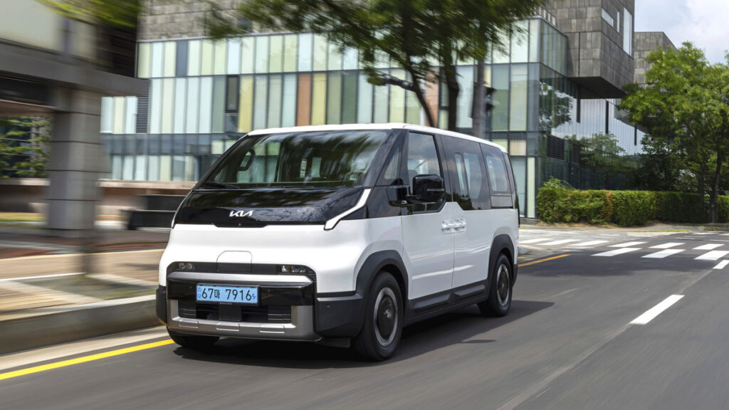 kia-pv5-surpasses-carnival-electric-vehicle-sales-record (2)