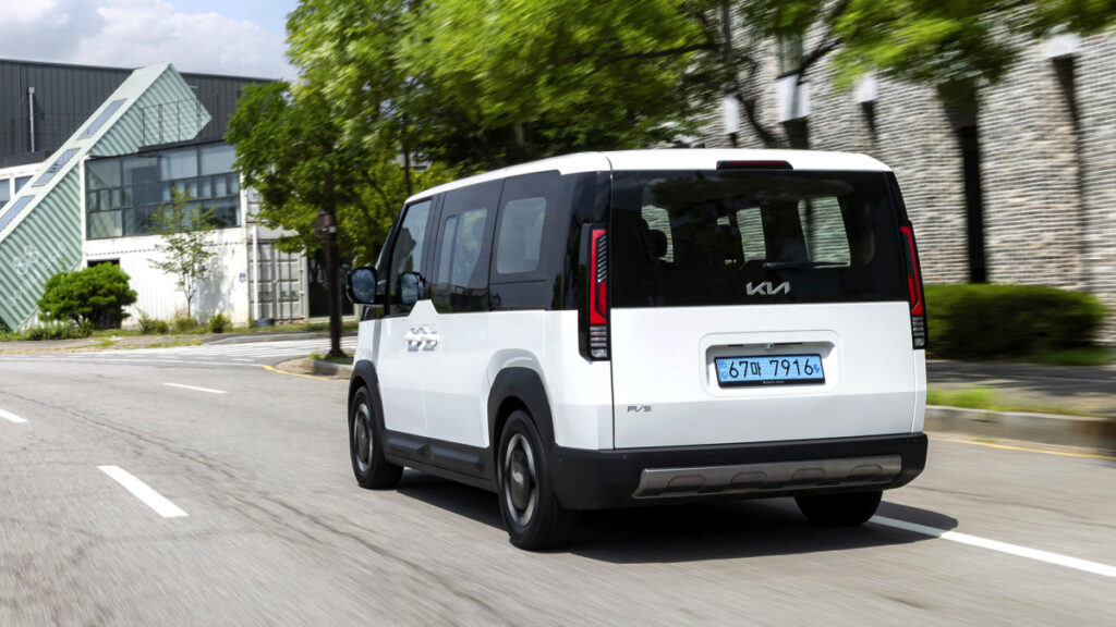 kia-pv5-surpasses-carnival-electric-vehicle-sales-record (4)