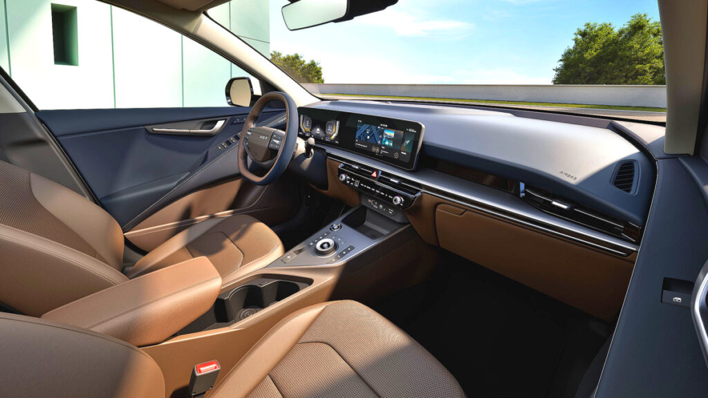 kia-the-new-niro-launch-hybrid-suv-fuel-efficiency (1)