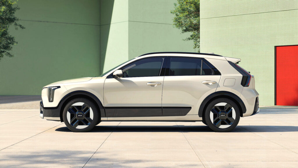 kia-the-new-niro-launch-hybrid-suv-fuel-efficiency (4)