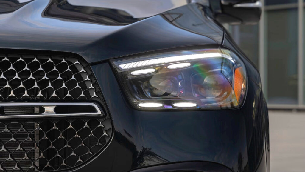 mercedes-benz-gle-march-discount-1940-direct-sales (1)