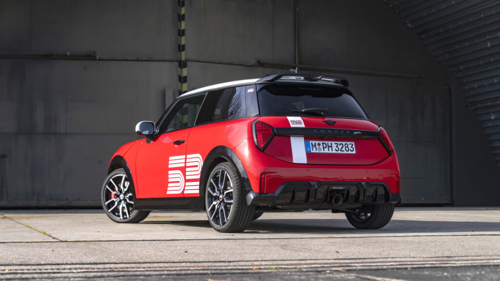 mini-1965-victory-edition-korea-launch-75-units (4)