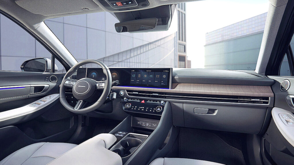 sonata-the-edge-sedan-sales-number-one-february-2026 (4)