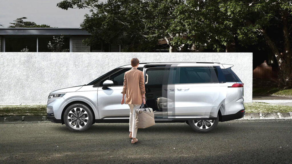 used-car-price-reversal-carnival-ka4-40s-top-pick (1)