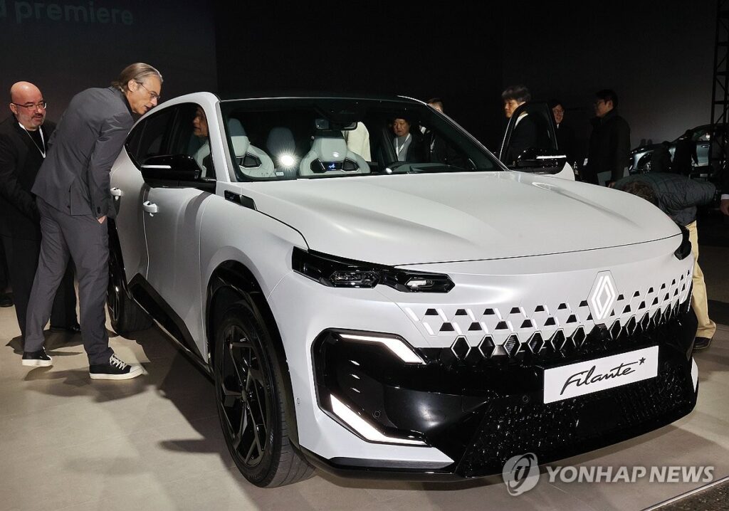 renault-korea-filante-hybrid-cuv-launch-review (3)