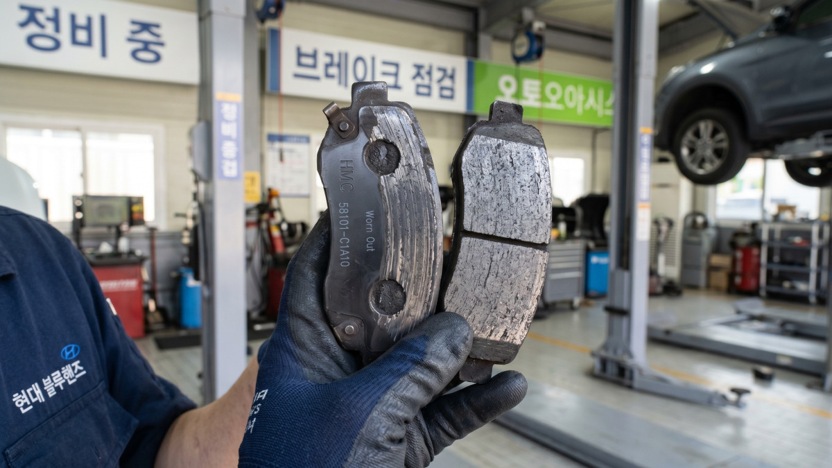 car-brake-pad-replacement-signs-cost-guide (3)