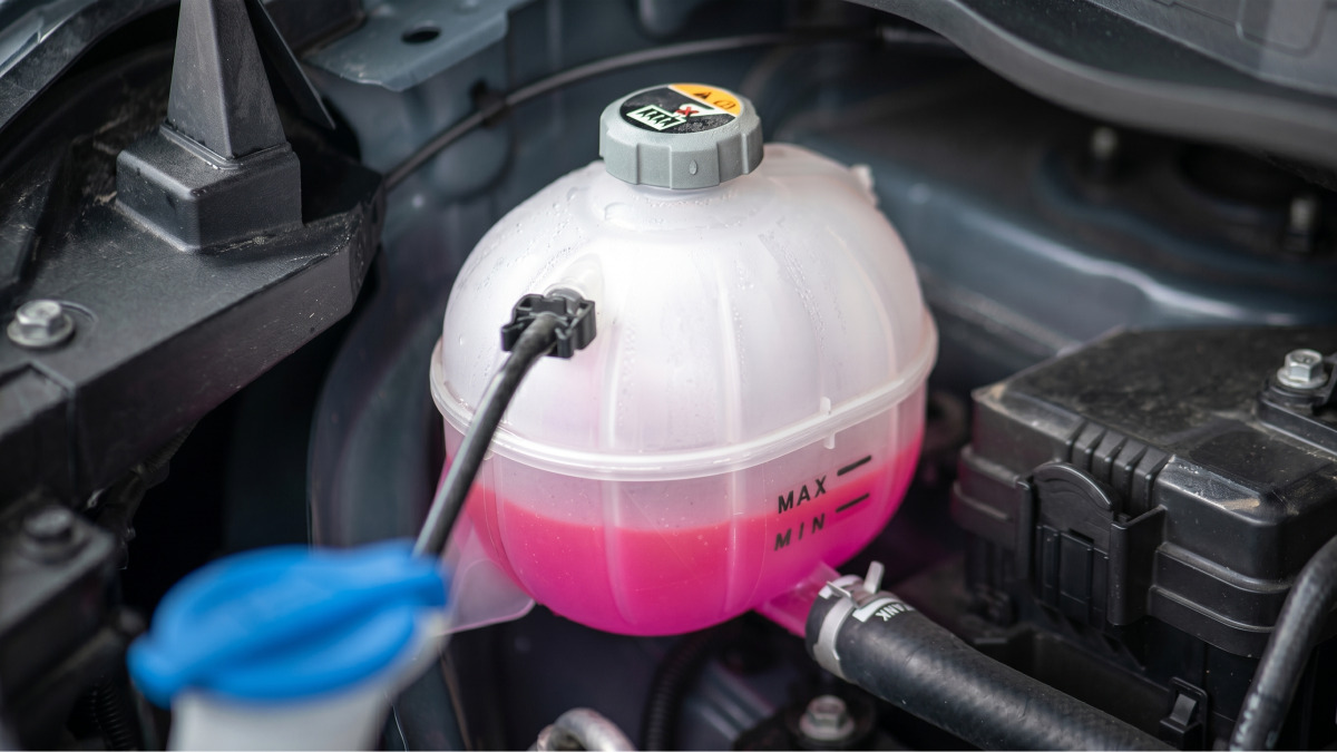 냉각수 보조탱크 MIN MAX 수위 표시