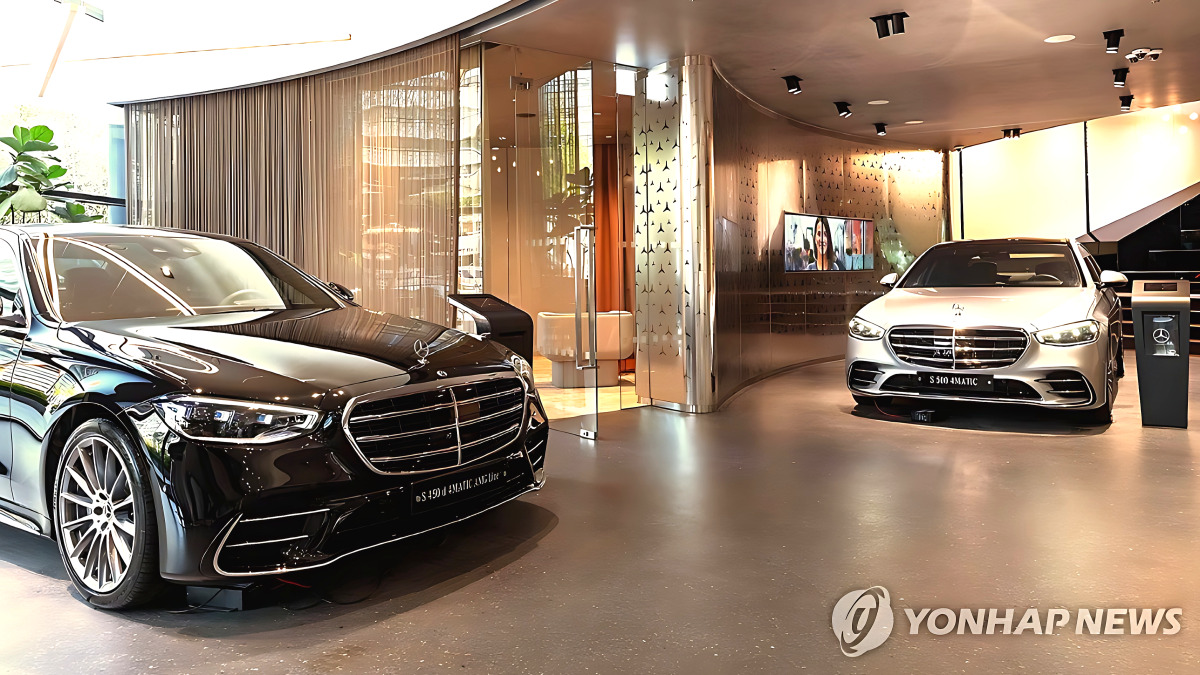 mercedes-benz-retail-of-the-future-korea-launch (2)