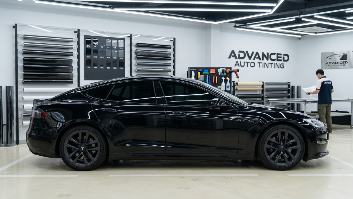 tesla-model-y-juniper-window-tint-recommend (5)