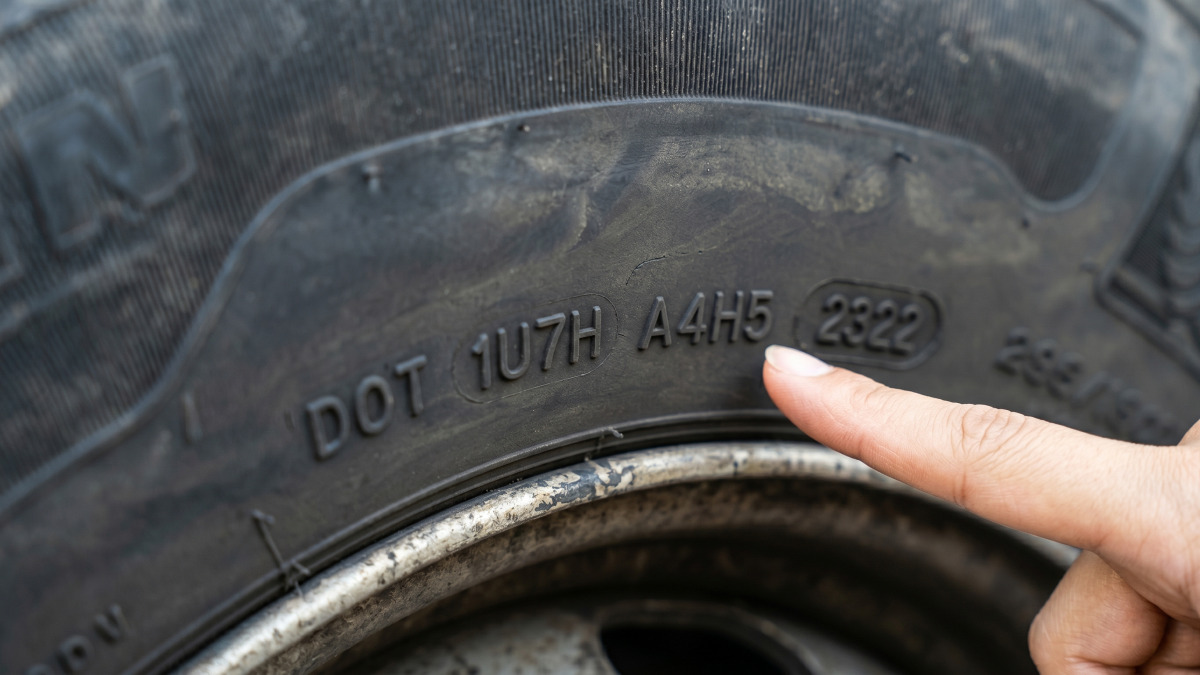 tire-manufacturing-date-safety-guide-2026 (1)