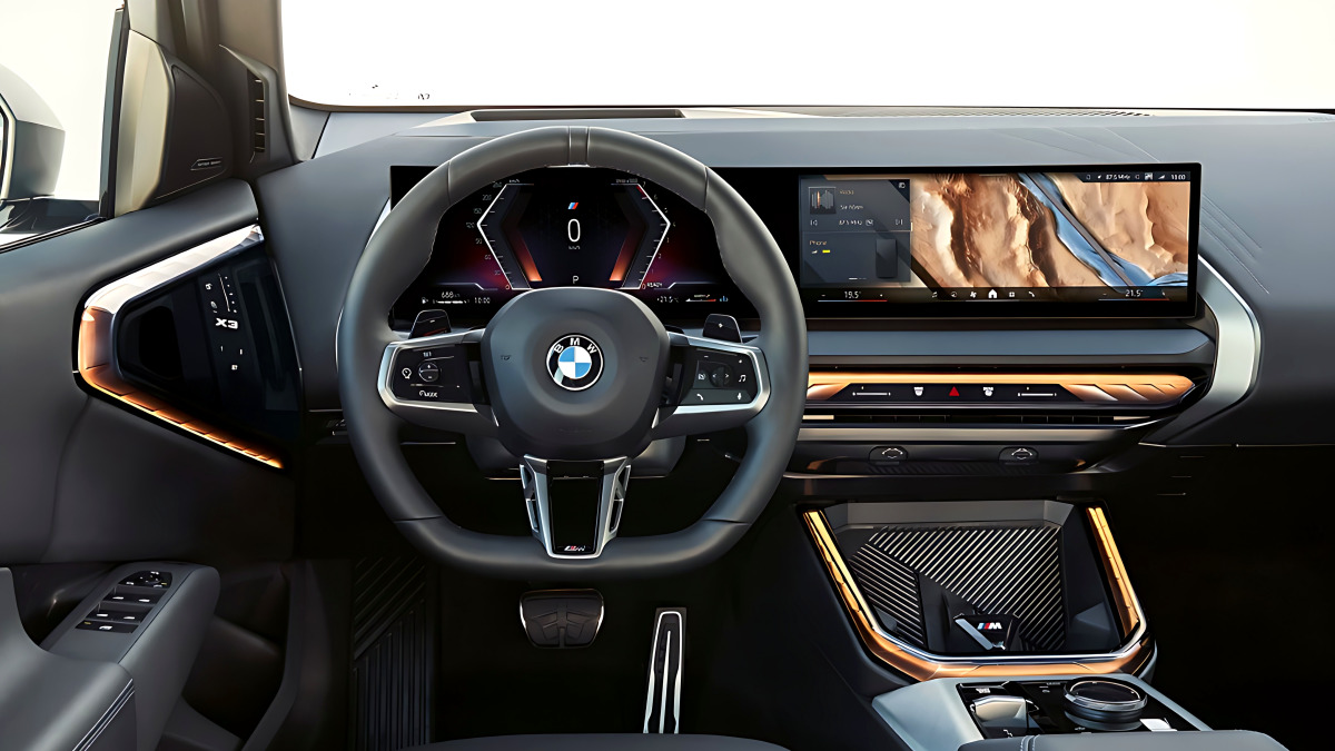 BMW X3 신형에 탑재된 iDrive 9 곡면 파노라마 디스플레이 실내 인테리어